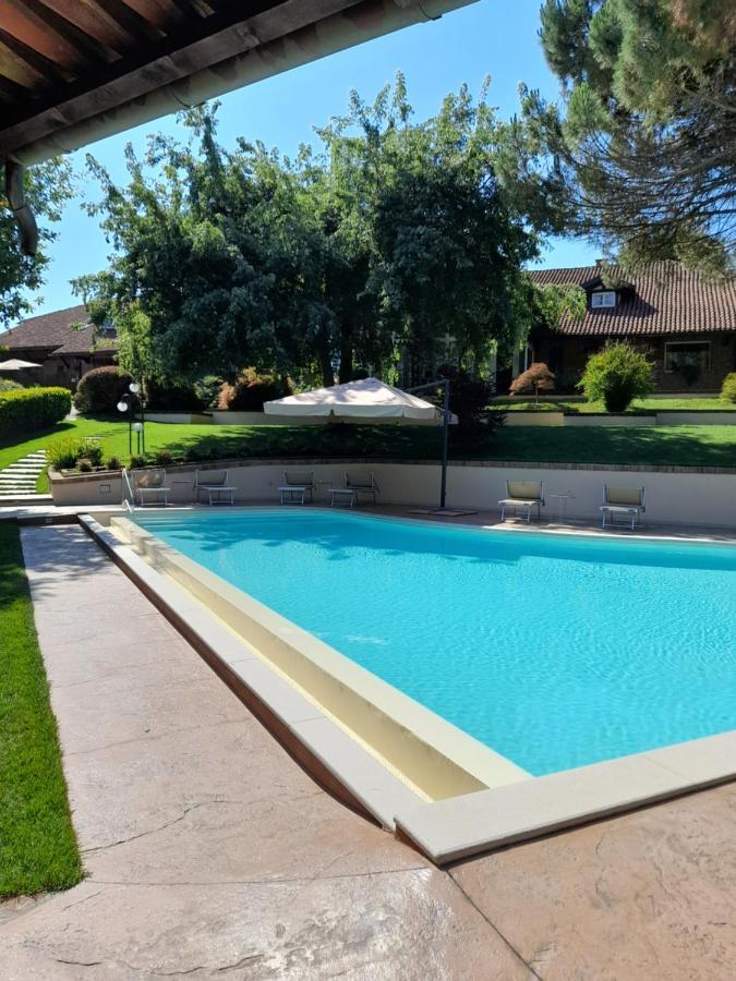Tenuta Degli Angeli Rossi Асті Екстер'єр фото